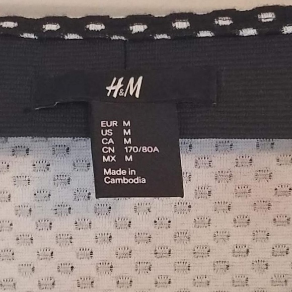 **SOLD** H&M Black & White Polka Dot Knee Skirt - Picture 4 of 5